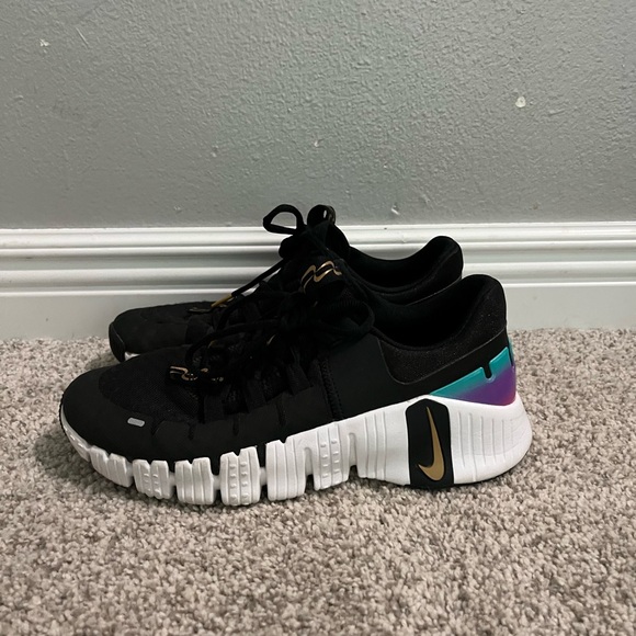 Woman’s Nike Metcon 5 - Picture 2 of 6